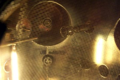 Installed in tank, with shield, ion source grid, and 2.45 ghz antenna.  Note SS screen right up at the window - turns out to be important for more than shielding 2.45 ghz.