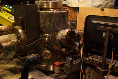 Left side of fusor when facing the front from the op position.