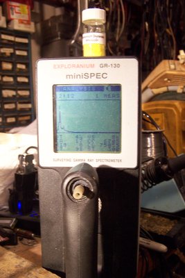 MiniSpec at work, running on two D batteries with U on top.